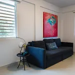 103-Delightful Gem In The City, Close To The Beach With Free Parking