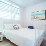 103-Delightful Gem In The City, Close To The Beach With Free Parking